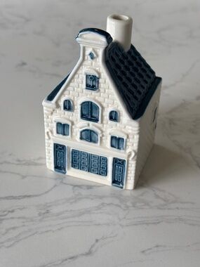 KLM #66 Delft House by BOLS